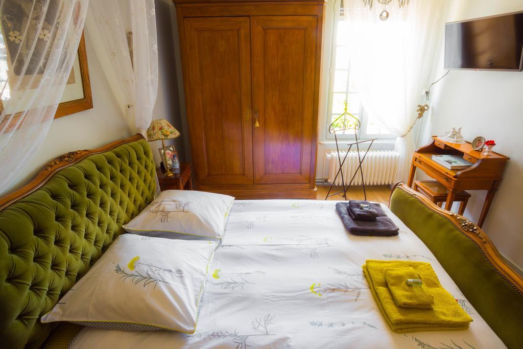 La Petite Maison Pres De L'Eglise Meillac Kamer foto