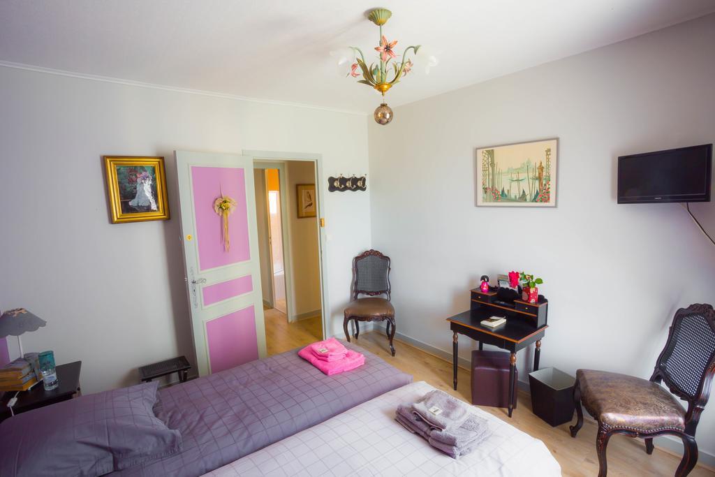 La Petite Maison Pres De L'Eglise Meillac Kamer foto