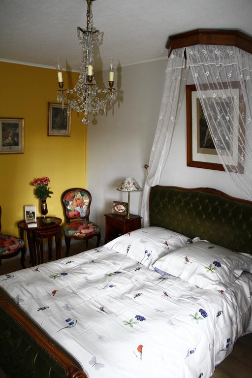 La Petite Maison Pres De L'Eglise Meillac Kamer foto